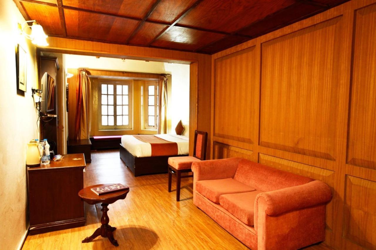 The Palace Belvedere Walkable Distance From Mall Road Nainital Extérieur photo